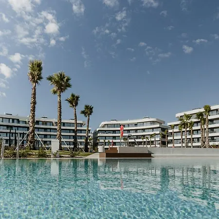Vivi Homes - Choco Pool, Gym, Terrace & Apartment