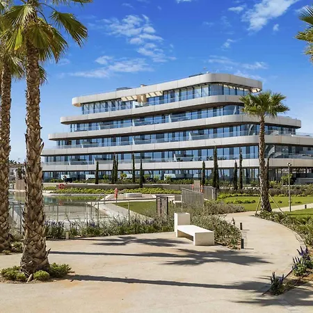 Vivi Homes - Choco Pool, Gym, Terrace & Apartman